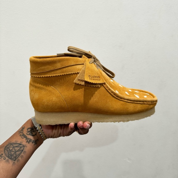 CLARKS ORIGINALS VANDYTHEPINK WALLABEE BOOT SIZE 9 - Picture 5 of 8